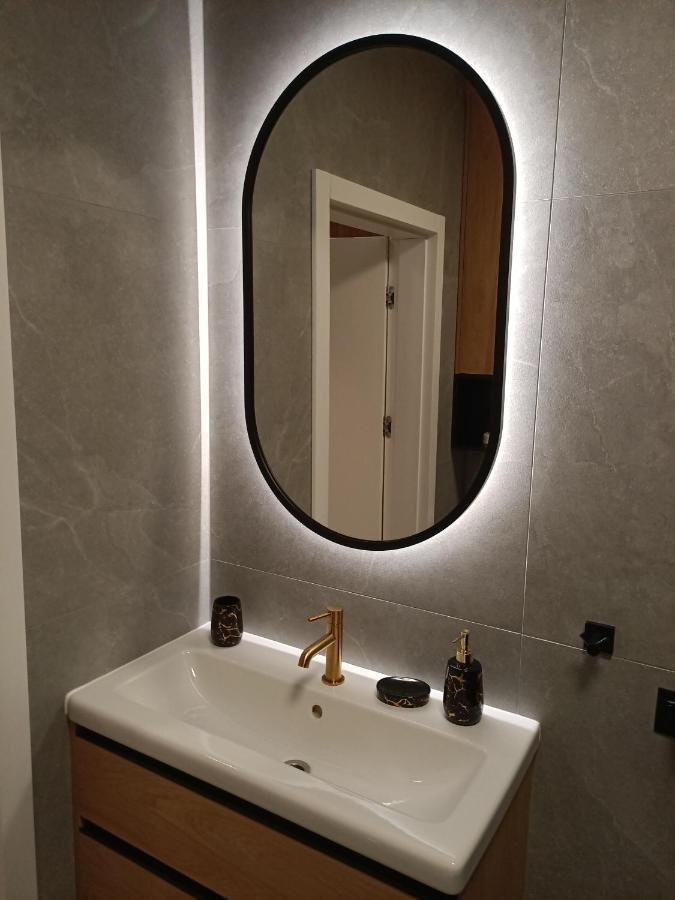 Apartament Maris Gdynia - Srodmiescie - Klimatyzacja - Prywatny Parking Eksteriør bilde
